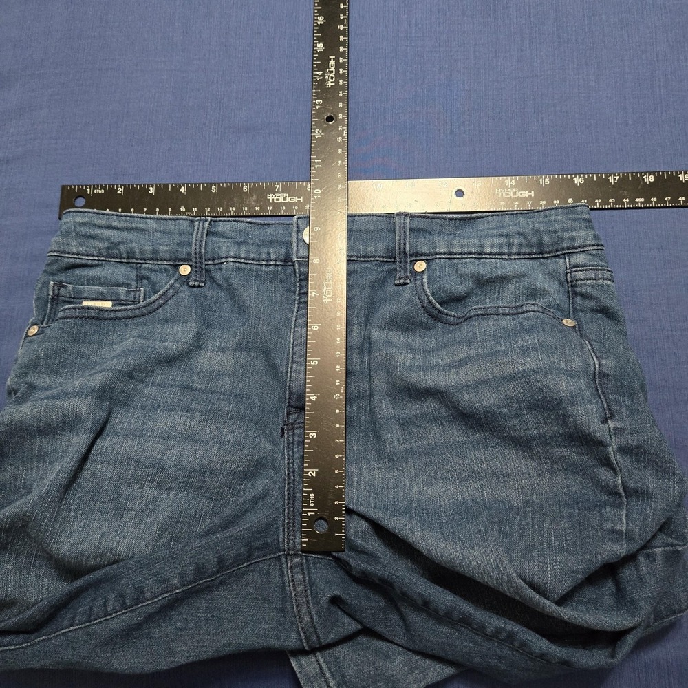 Nine West Capri Jeans Womens 10 Blue Medium Wash Mid Rise Chrystie Stretch Denim - Picture 3 of 9